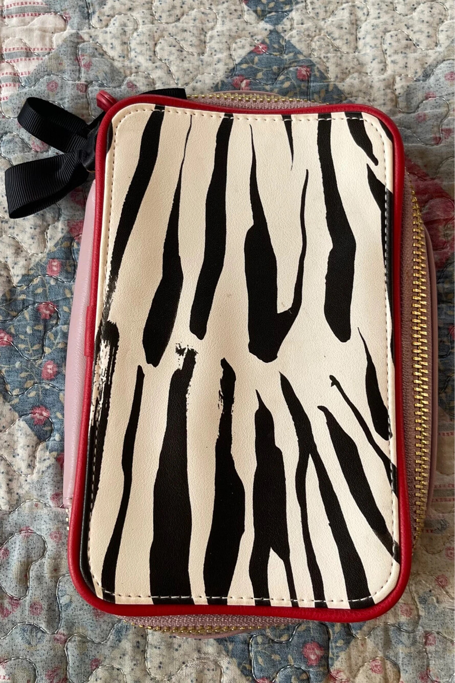 Trish McEvoy Makeup Planner Bag Heart Zebra